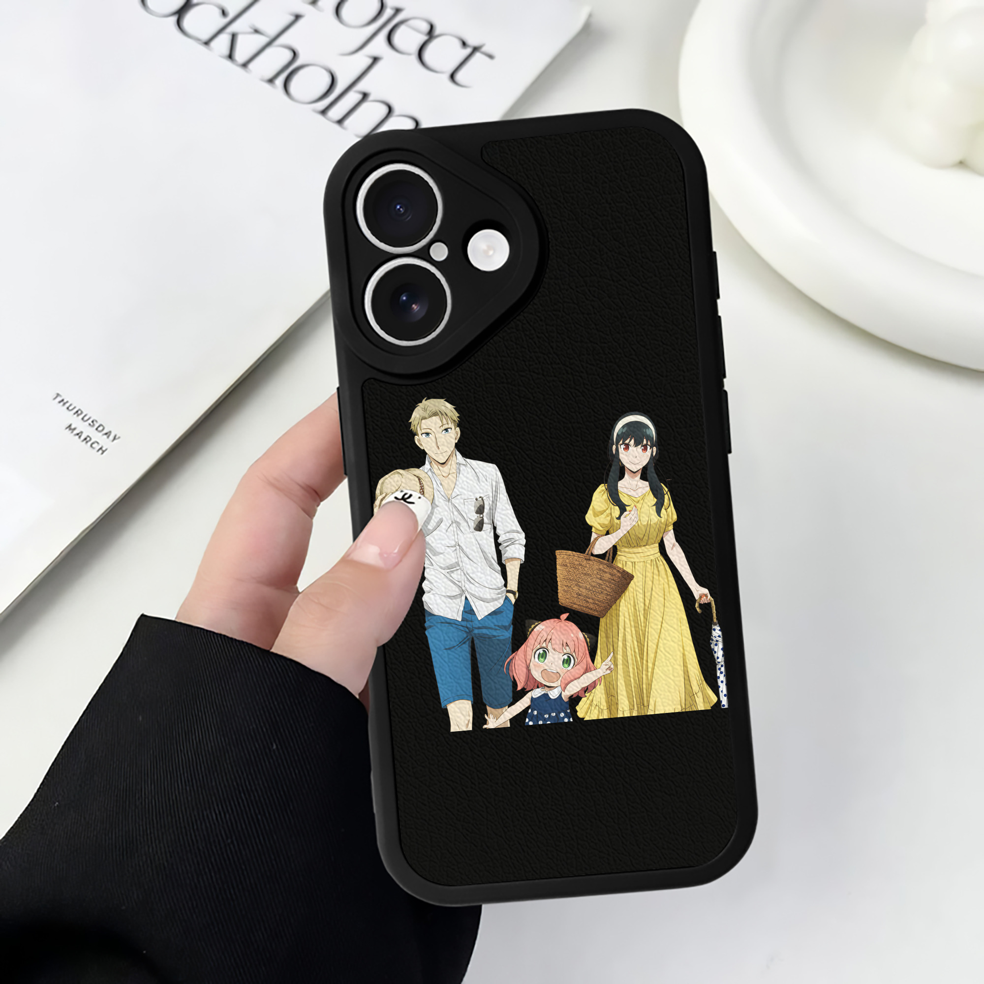 （画像用） SPY×FAMILY间谍家家酒 【iPhone 16シリーズ対応】シリコンスマホケース（レザー調） 材質：シリコン